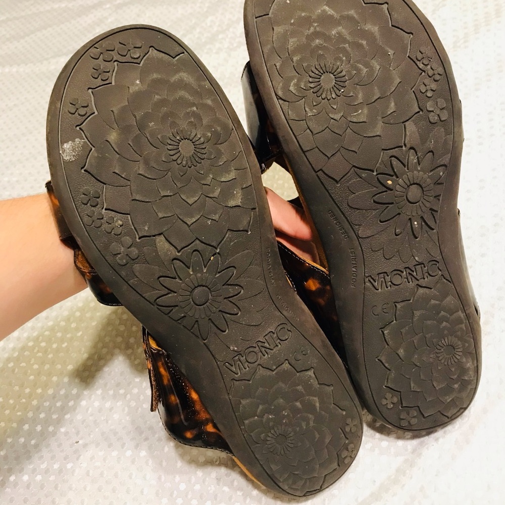 Vionic sandals - Picture 5 of 6